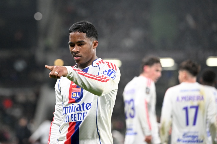 陈晋一：1分对双方很公平 效力申花第三载超越自我